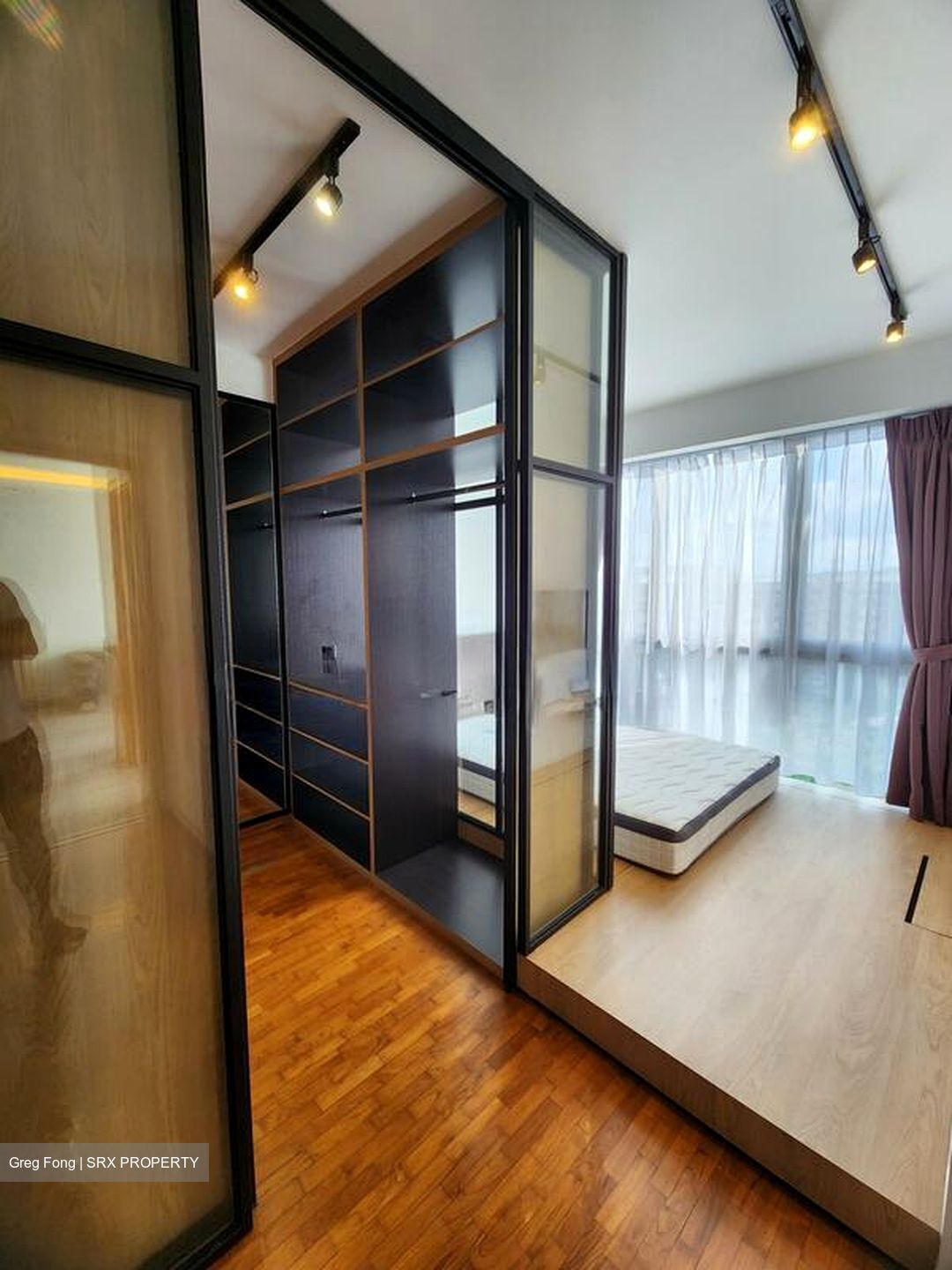 Esparina Residences (D19), Condominium #517412361